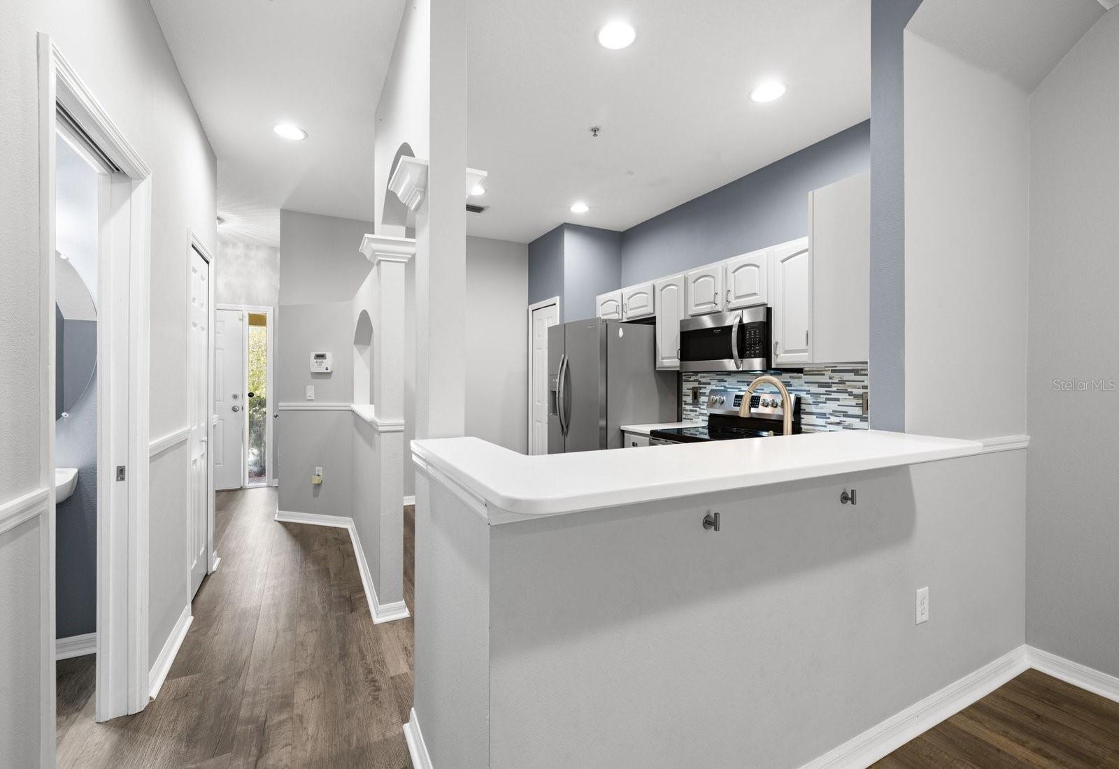 Image 10 of 33 For 11231 Kapok Grand Circle