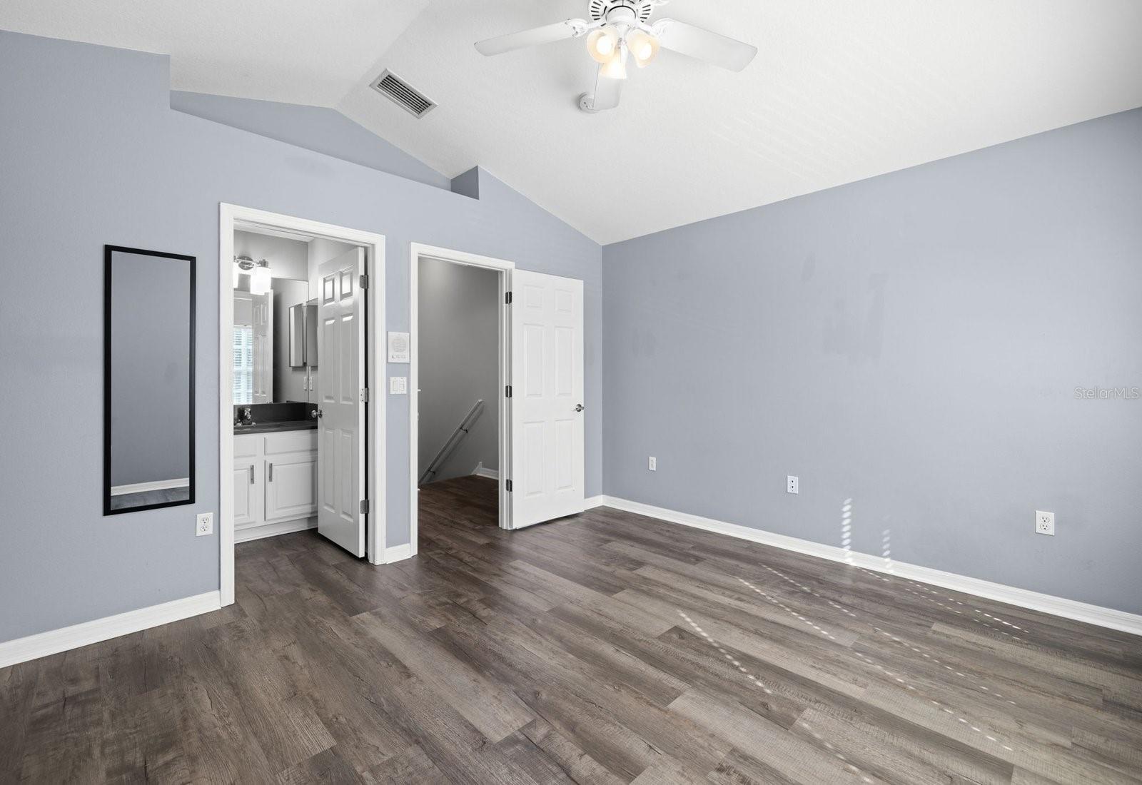 Image 18 of 33 For 11231 Kapok Grand Circle