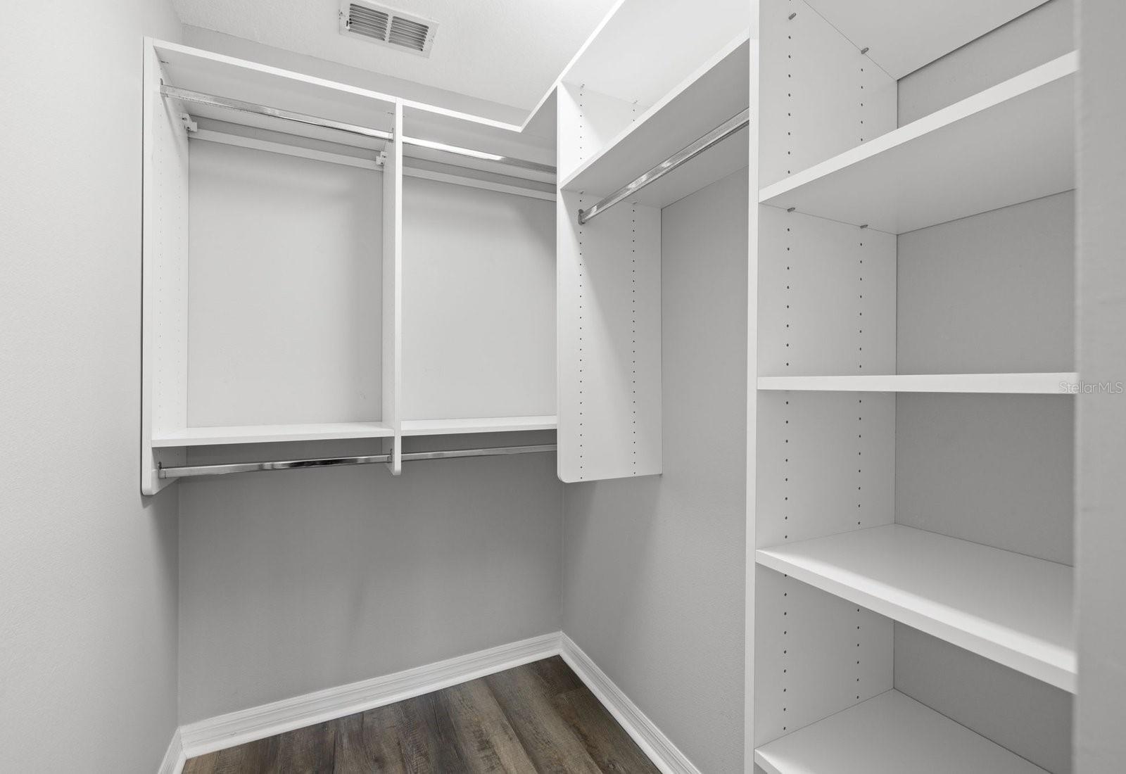 Image 27 of 33 For 11231 Kapok Grand Circle