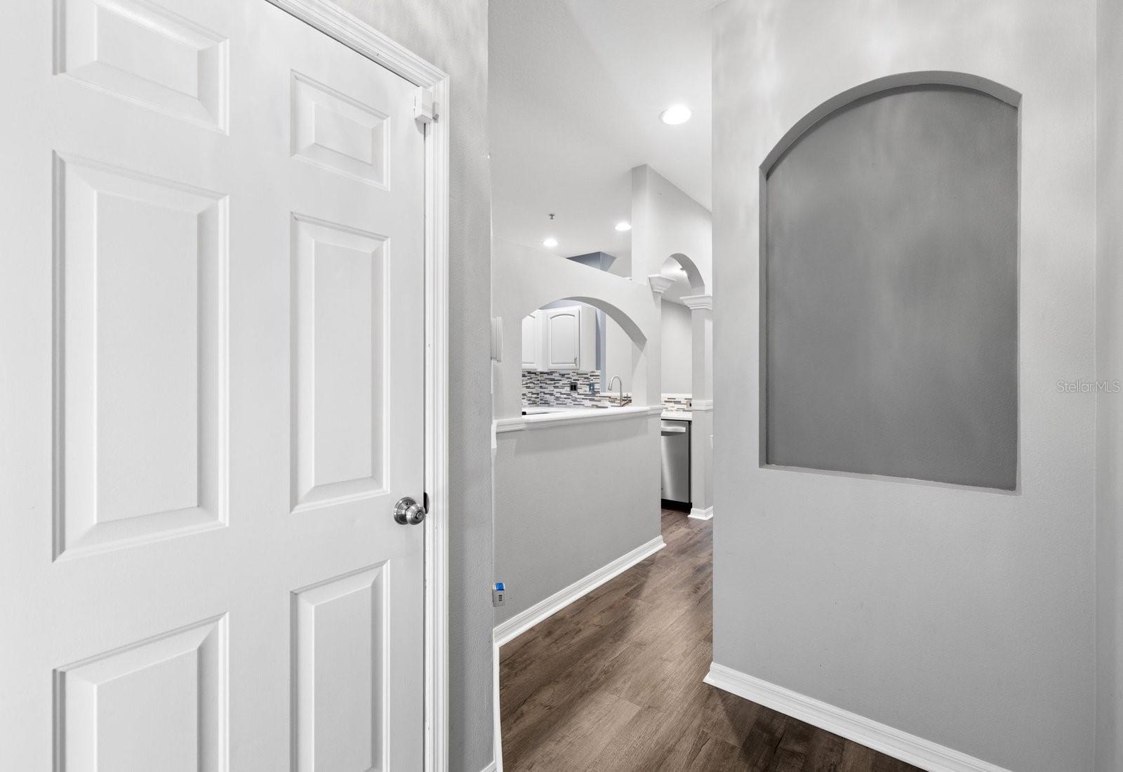 Image 3 of 33 For 11231 Kapok Grand Circle