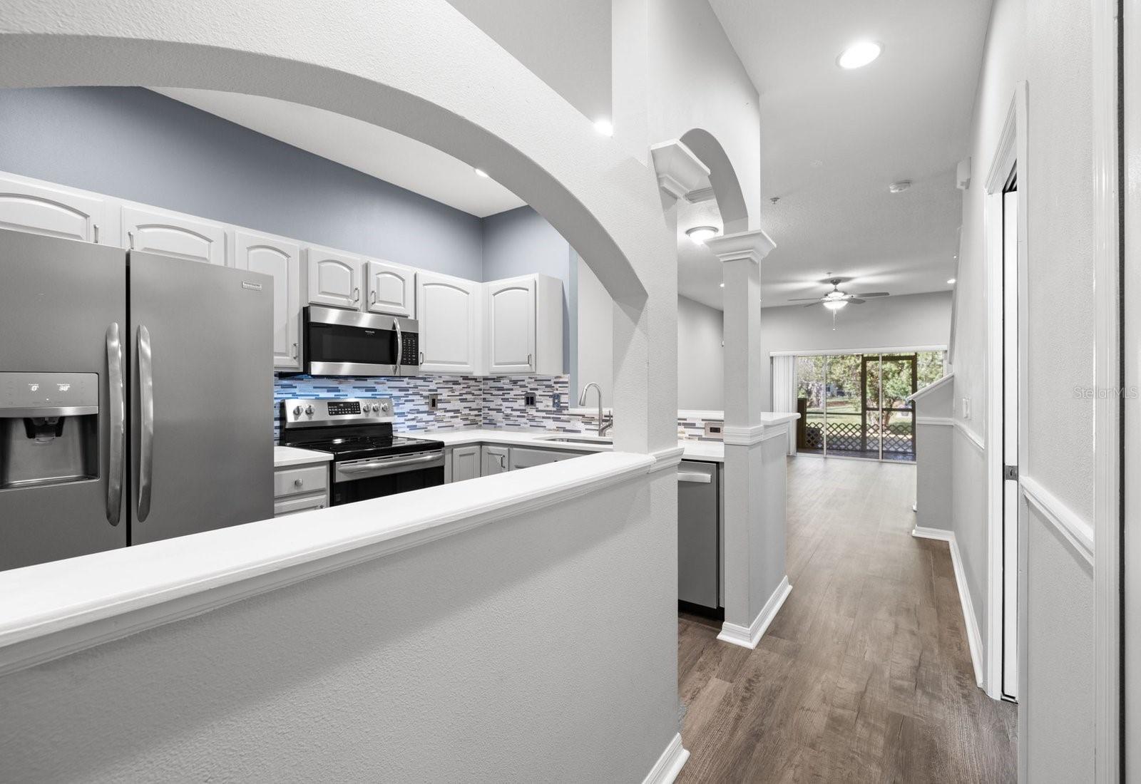 Image 4 of 33 For 11231 Kapok Grand Circle