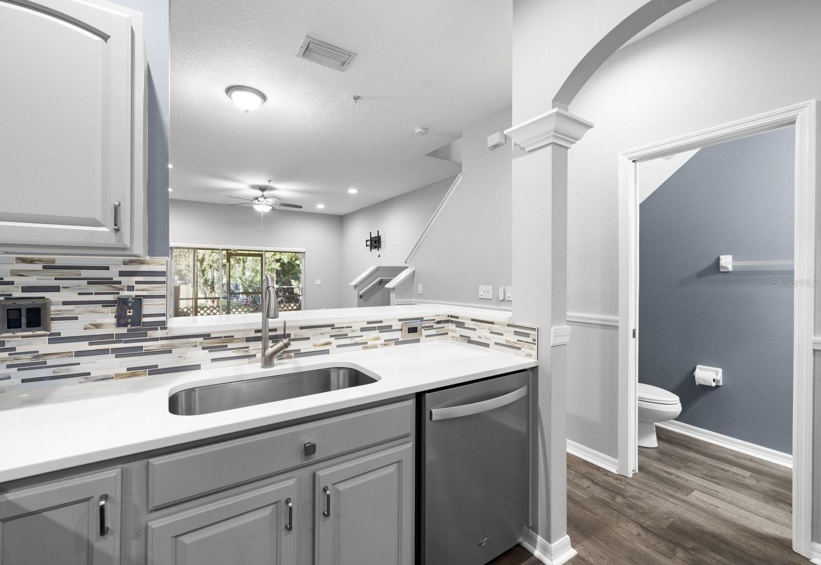 Image 9 of 33 For 11231 Kapok Grand Circle