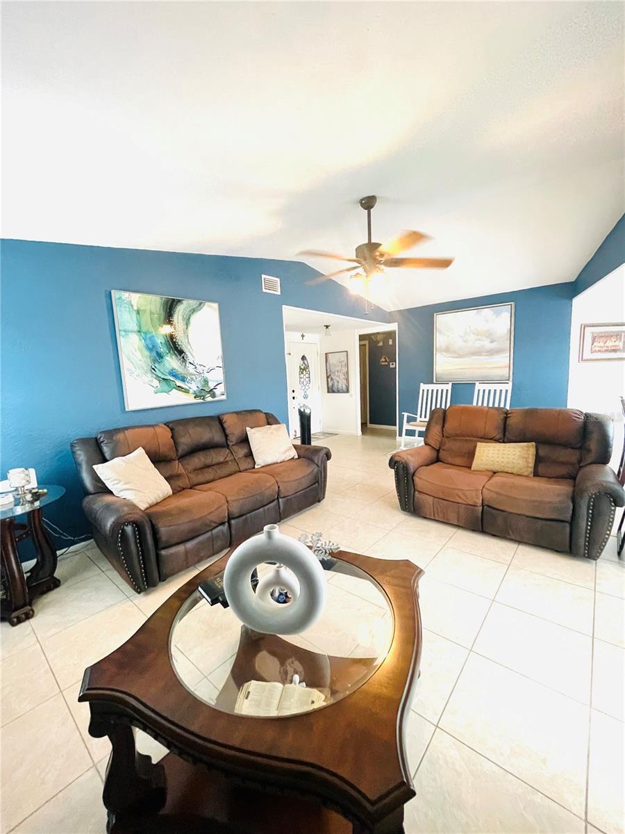 Image 4 of 14 For 9608 Elgin Court