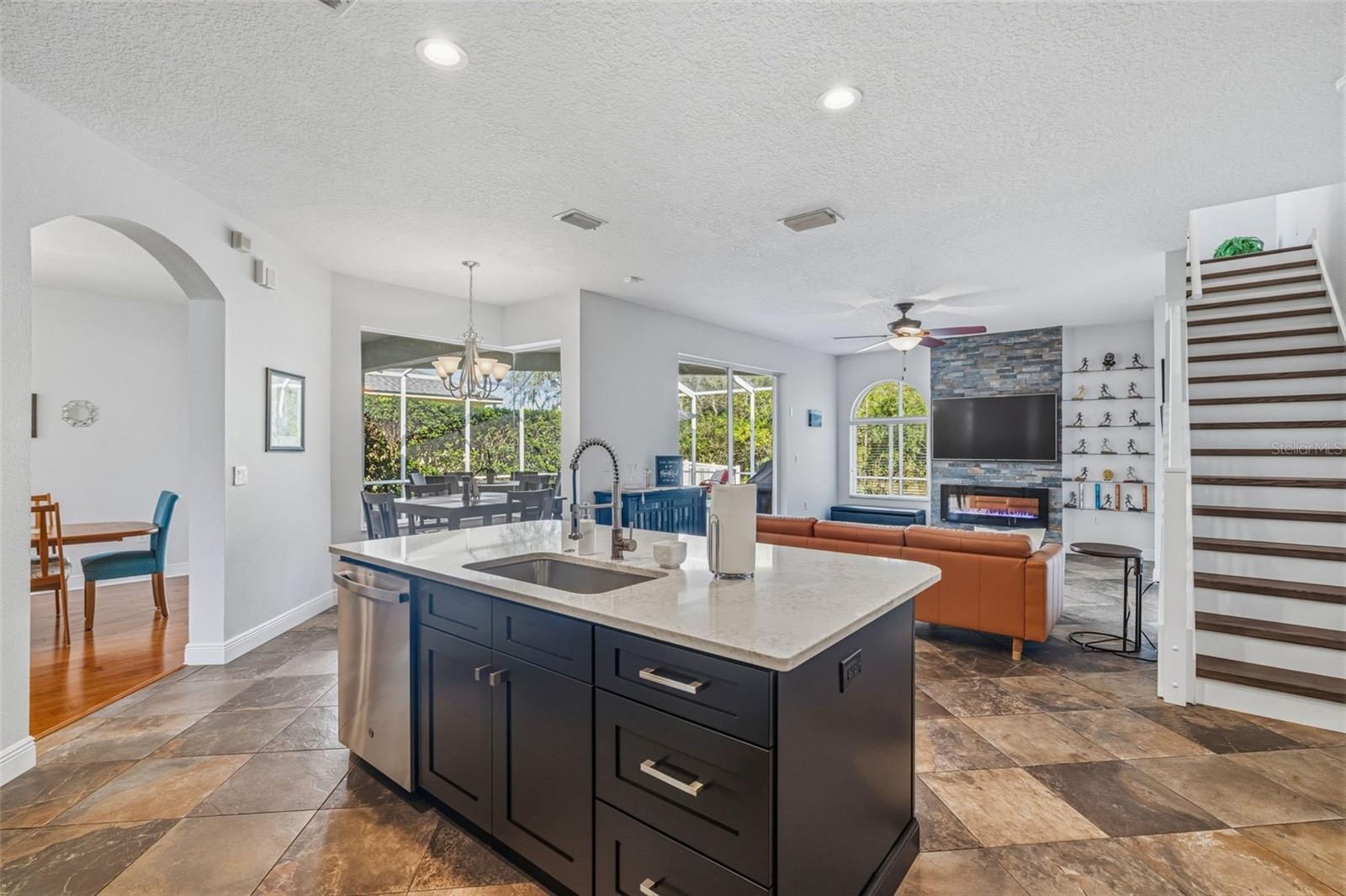 Image 12 of 60 For 4103 Heritage Lake Court