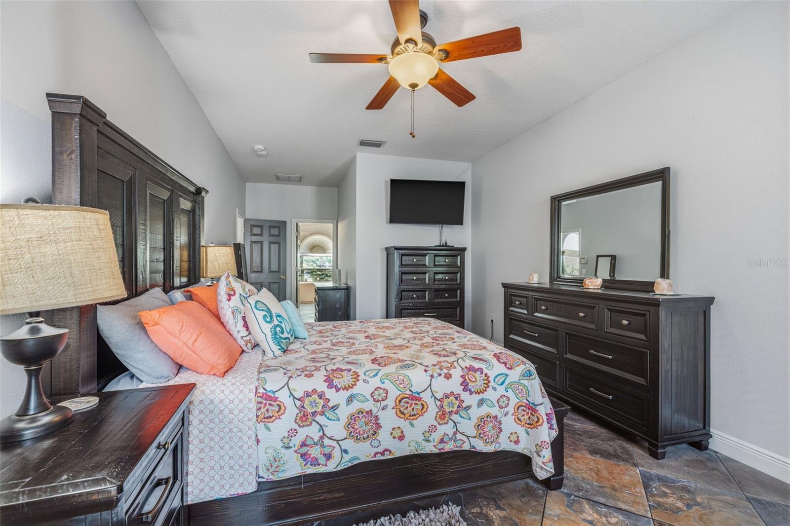 Image 18 of 60 For 4103 Heritage Lake Court