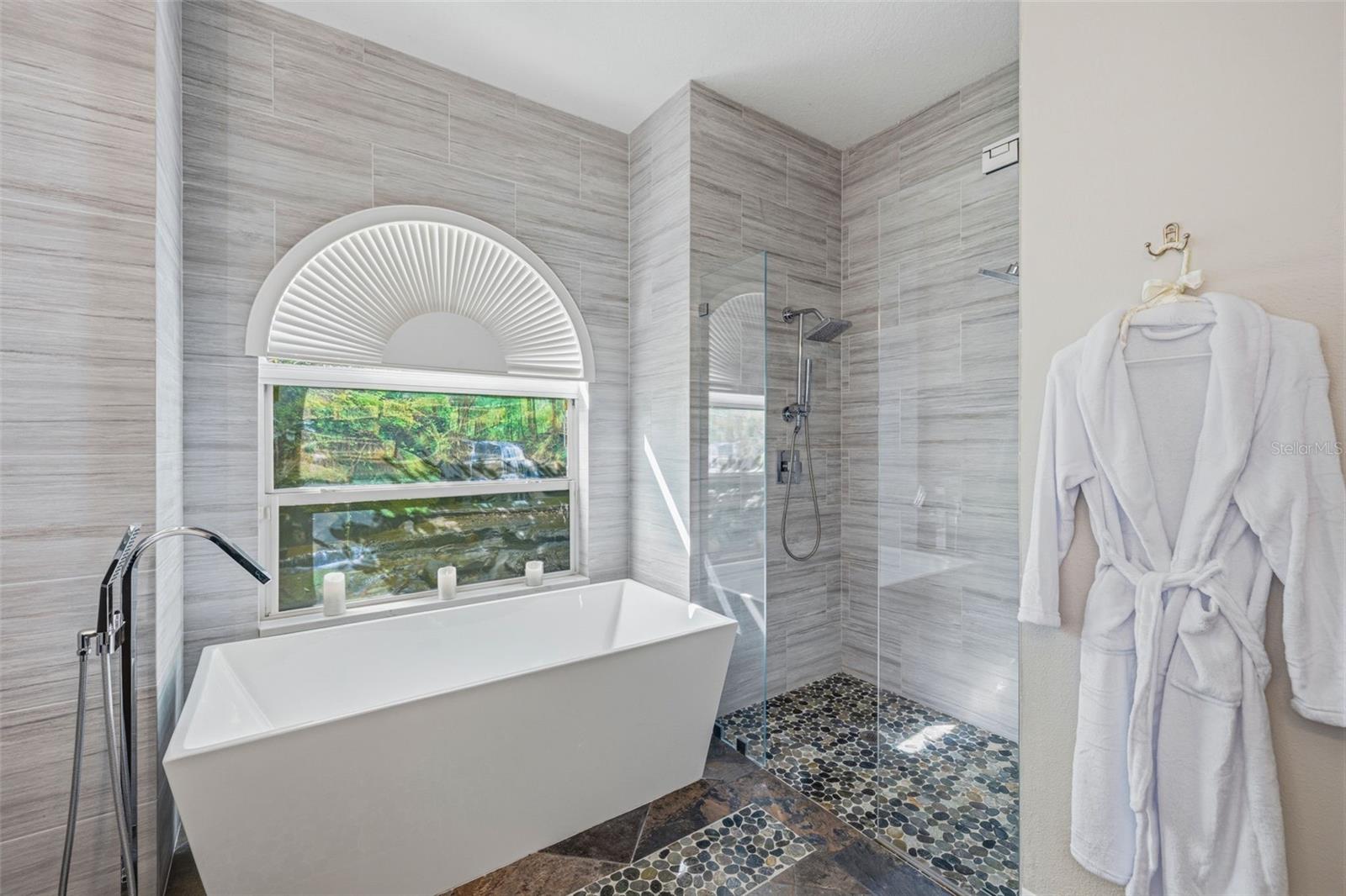 Image 20 of 60 For 4103 Heritage Lake Court