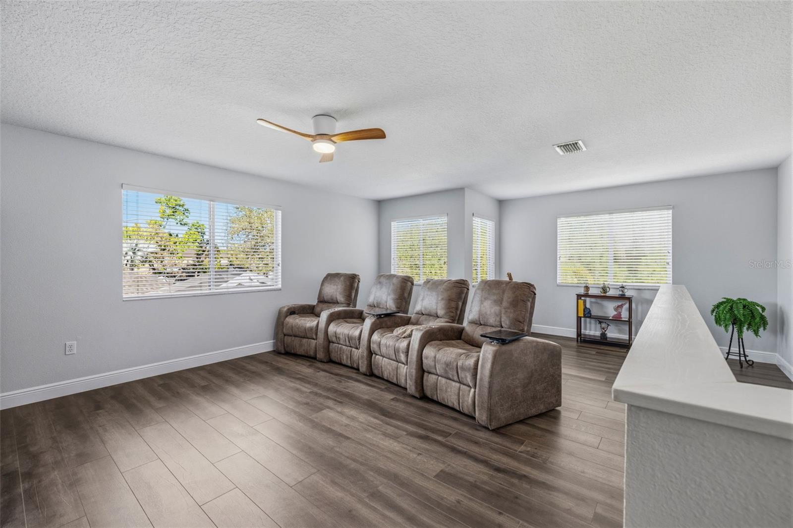 Image 28 of 60 For 4103 Heritage Lake Court