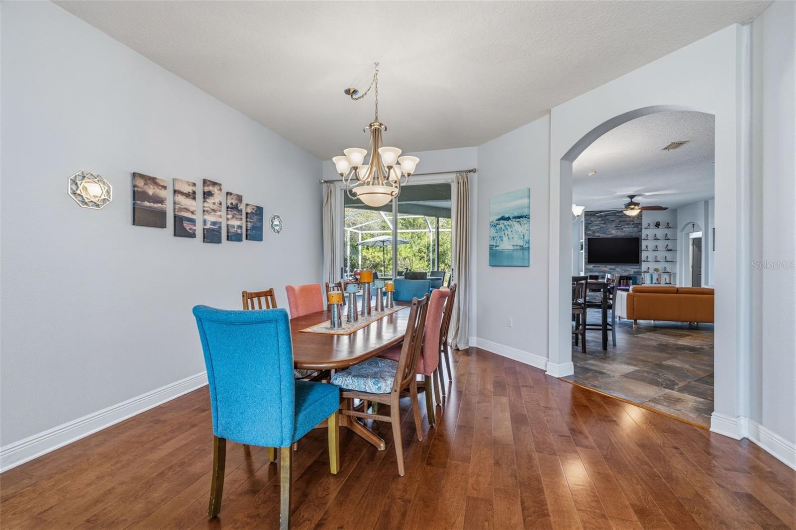 Image 7 of 60 For 4103 Heritage Lake Court