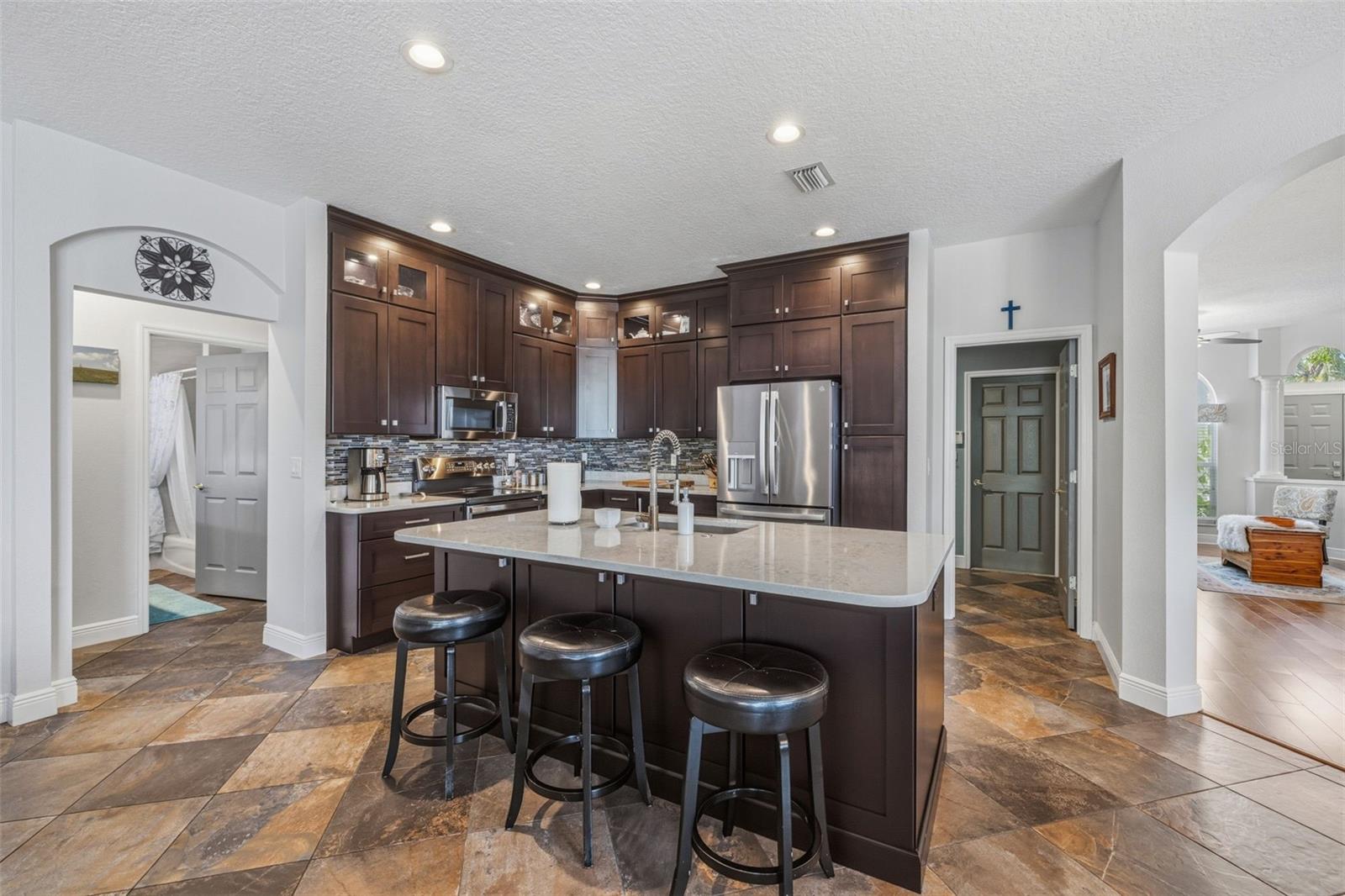 Image 9 of 60 For 4103 Heritage Lake Court