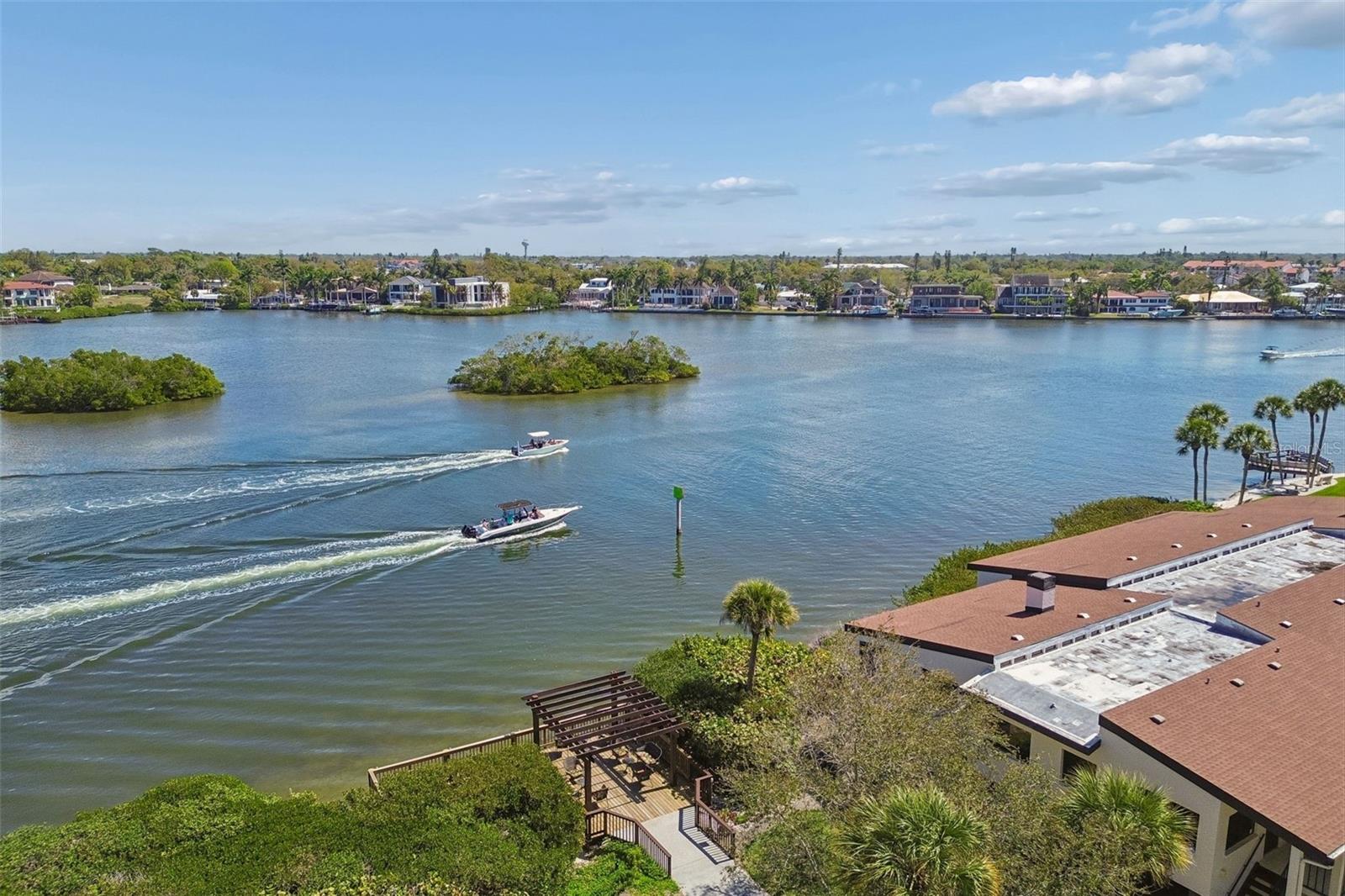 Image 95 of 98 For 6263 Midnight Pass Road 301