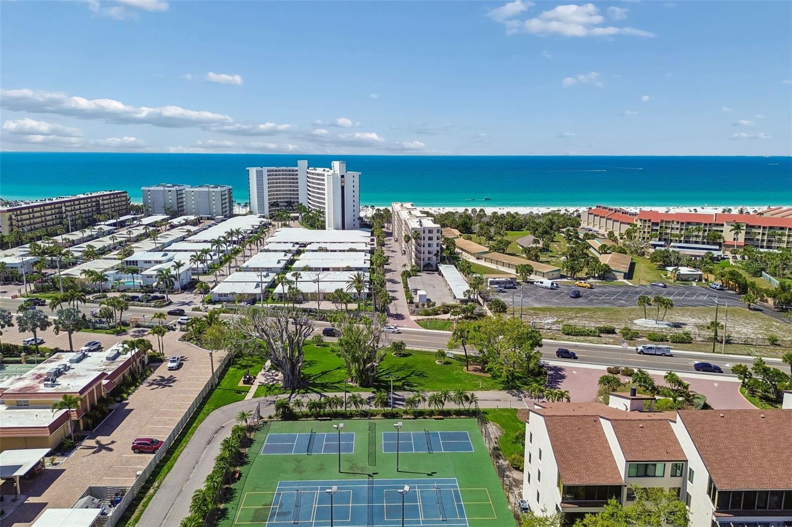 Image 97 of 98 For 6263 Midnight Pass Road 301