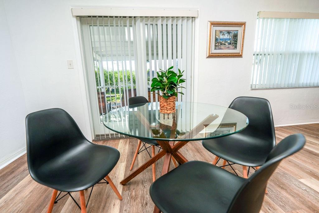 Image 10 of 51 For 301 41st Avenue