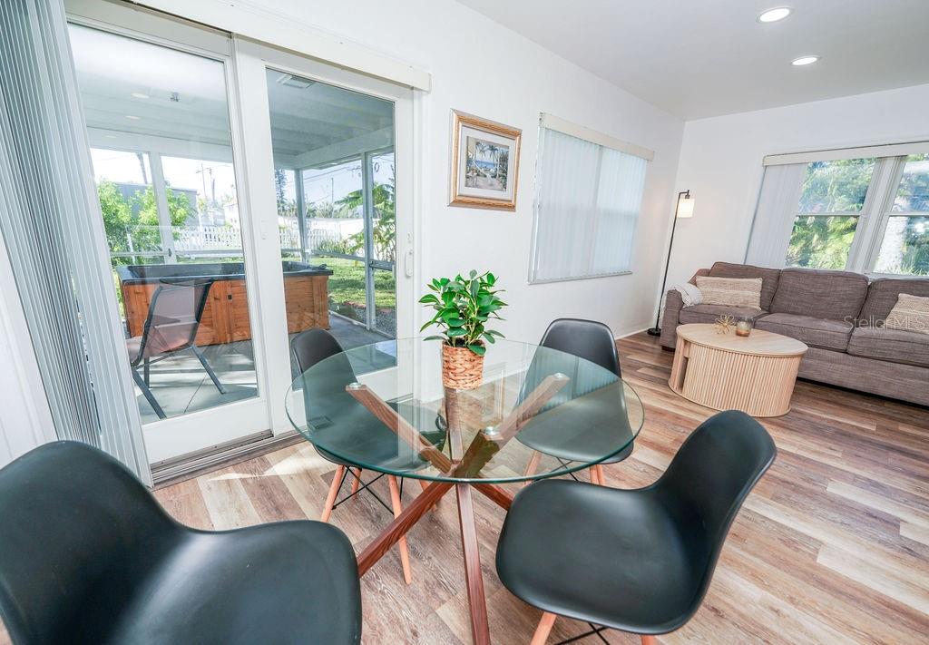 Image 11 of 51 For 301 41st Avenue