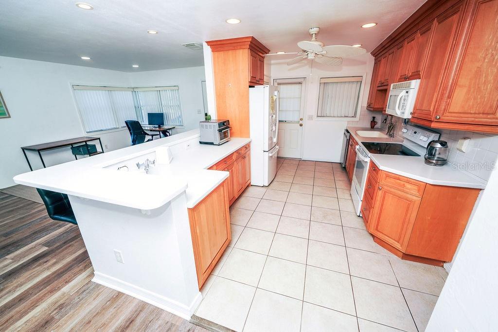 Image 12 of 51 For 301 41st Avenue