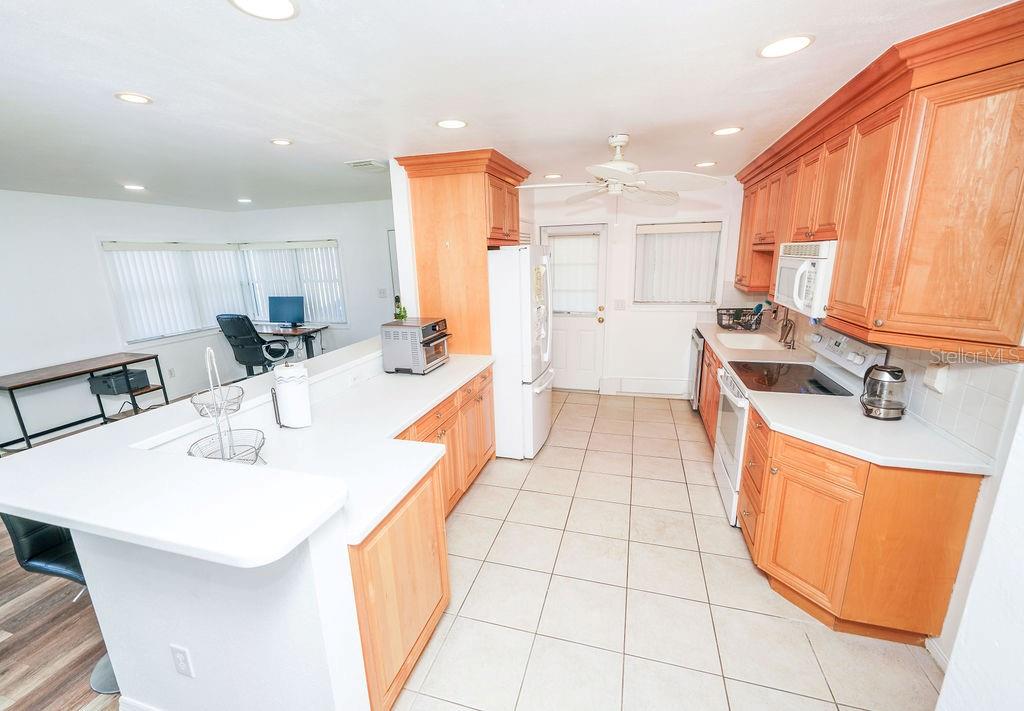 Image 13 of 51 For 301 41st Avenue