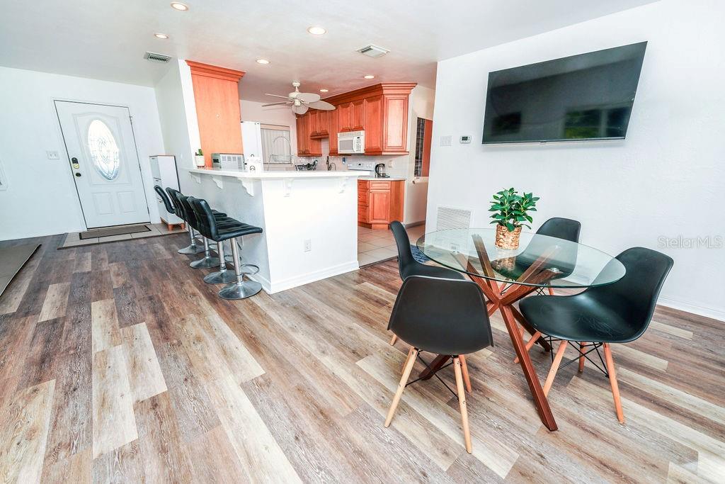 Image 16 of 51 For 301 41st Avenue