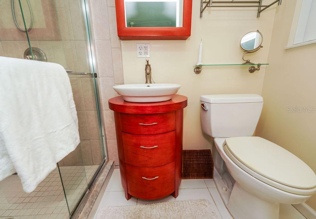 Image 24 of 51 For 301 41st Avenue