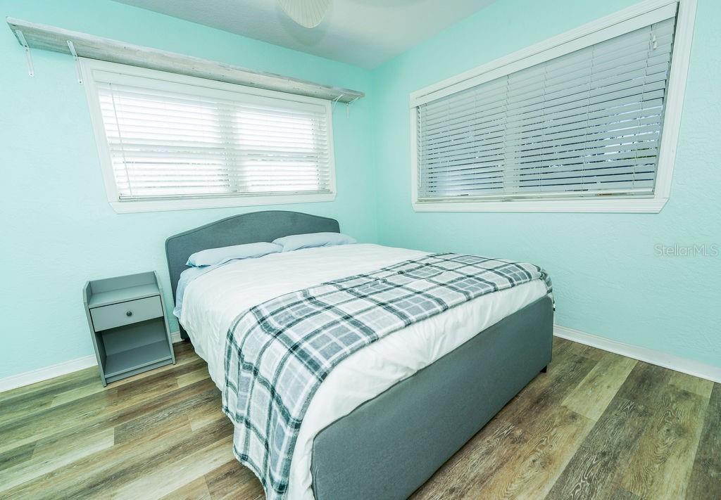 Image 25 of 51 For 301 41st Avenue