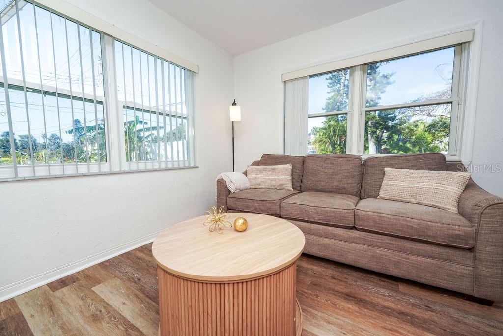 Image 31 of 51 For 301 41st Avenue