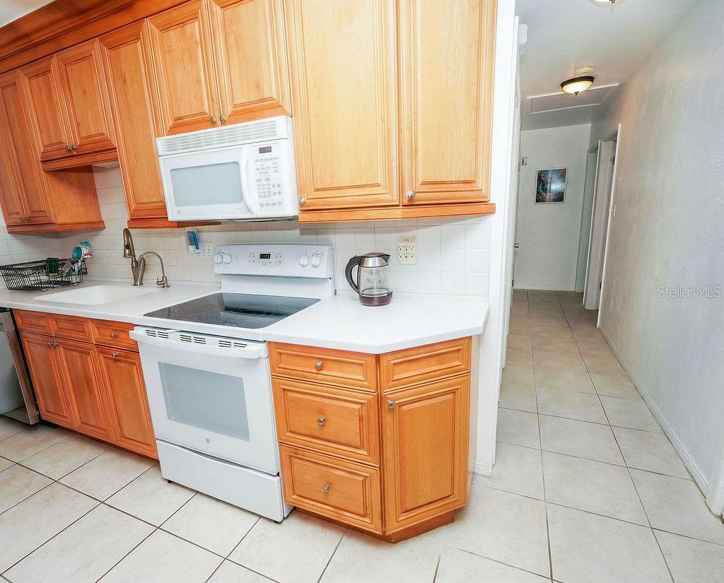 Image 7 of 51 For 301 41st Avenue