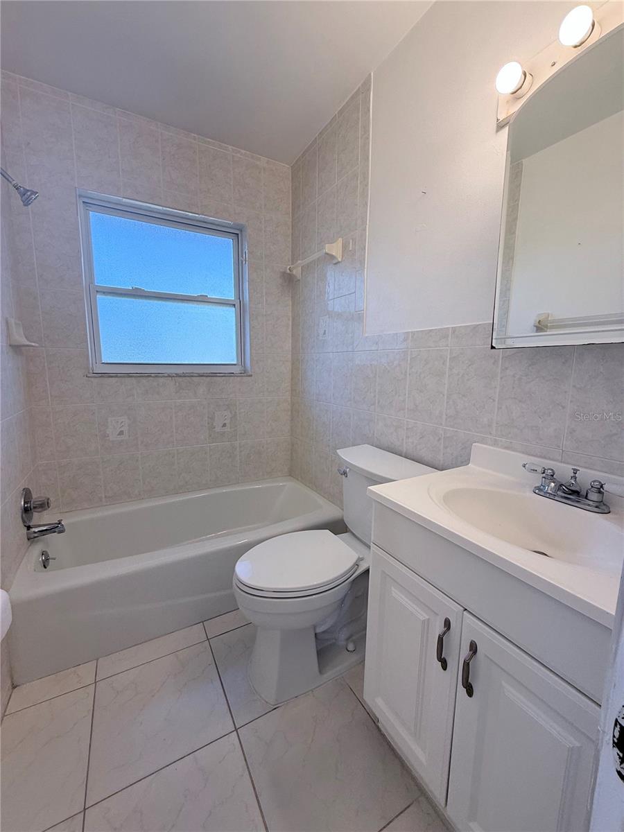 Image 15 of 18 For 859 72nd Avenue N