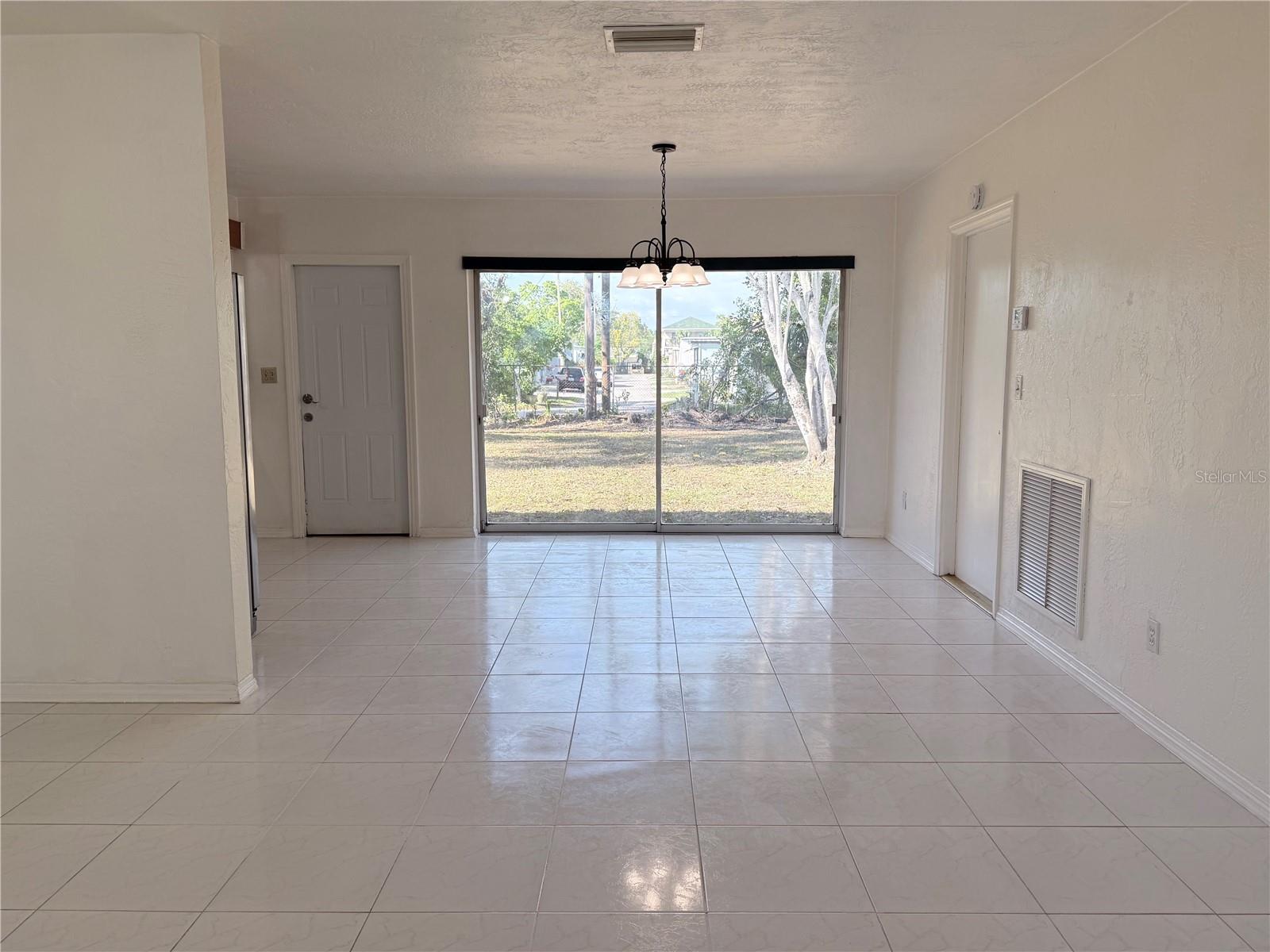 Image 8 of 18 For 859 72nd Avenue N