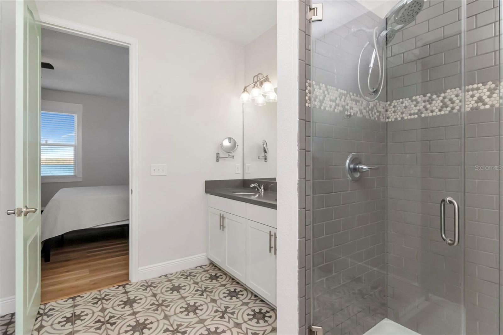 Image 26 of 68 For 169 Summershore Drive