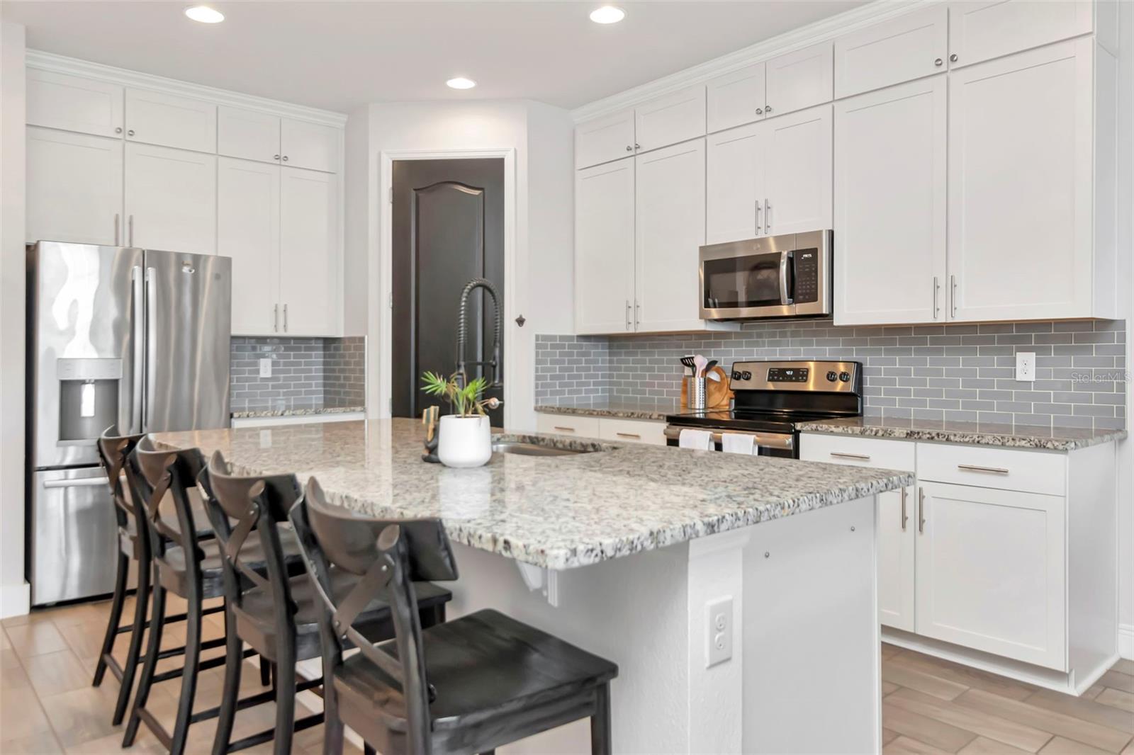 Image 29 of 68 For 169 Summershore Drive