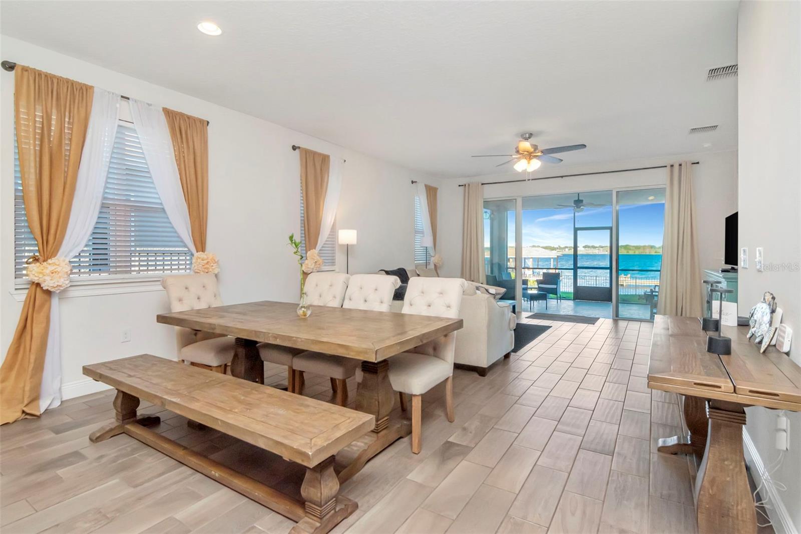 Image 33 of 68 For 169 Summershore Drive