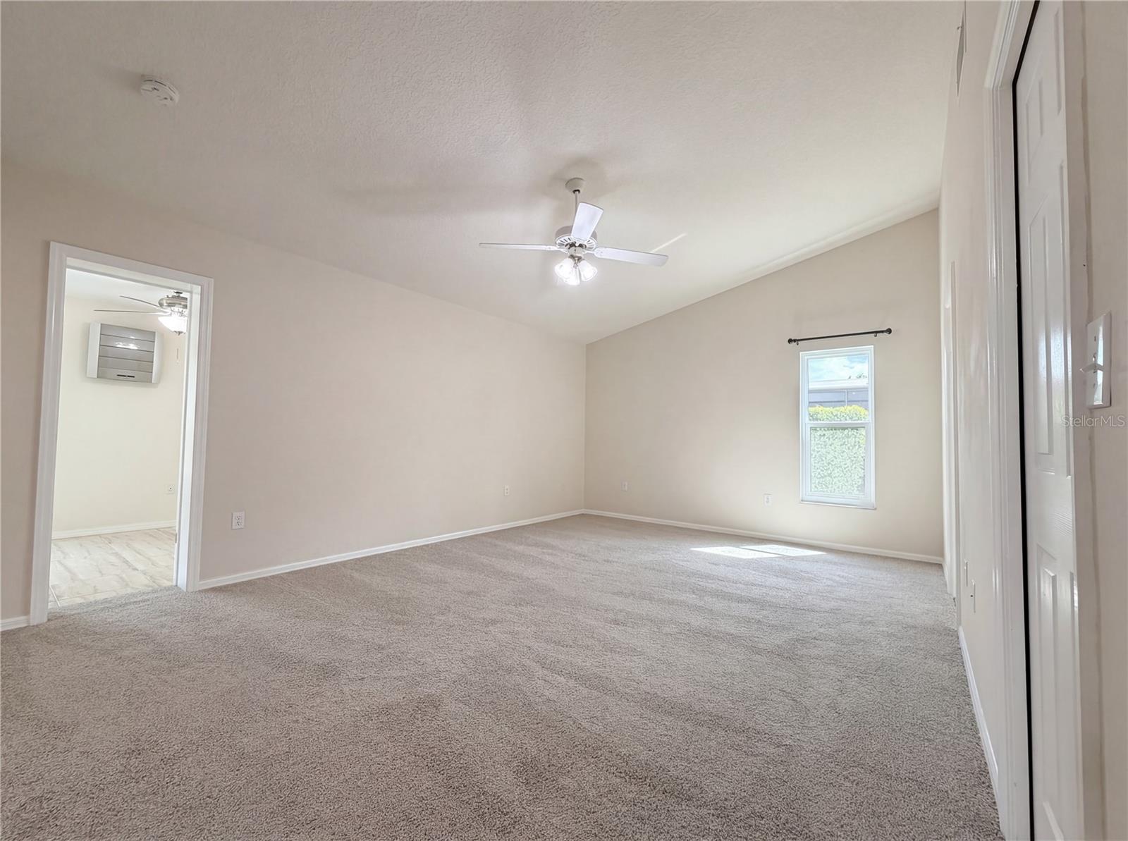 Image 11 of 37 For 3339 Sheffield Circle