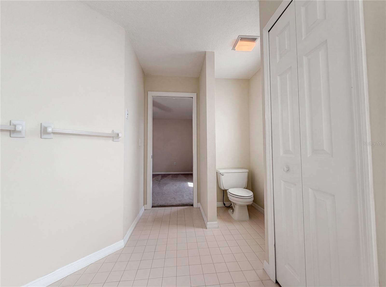 Image 14 of 37 For 3339 Sheffield Circle