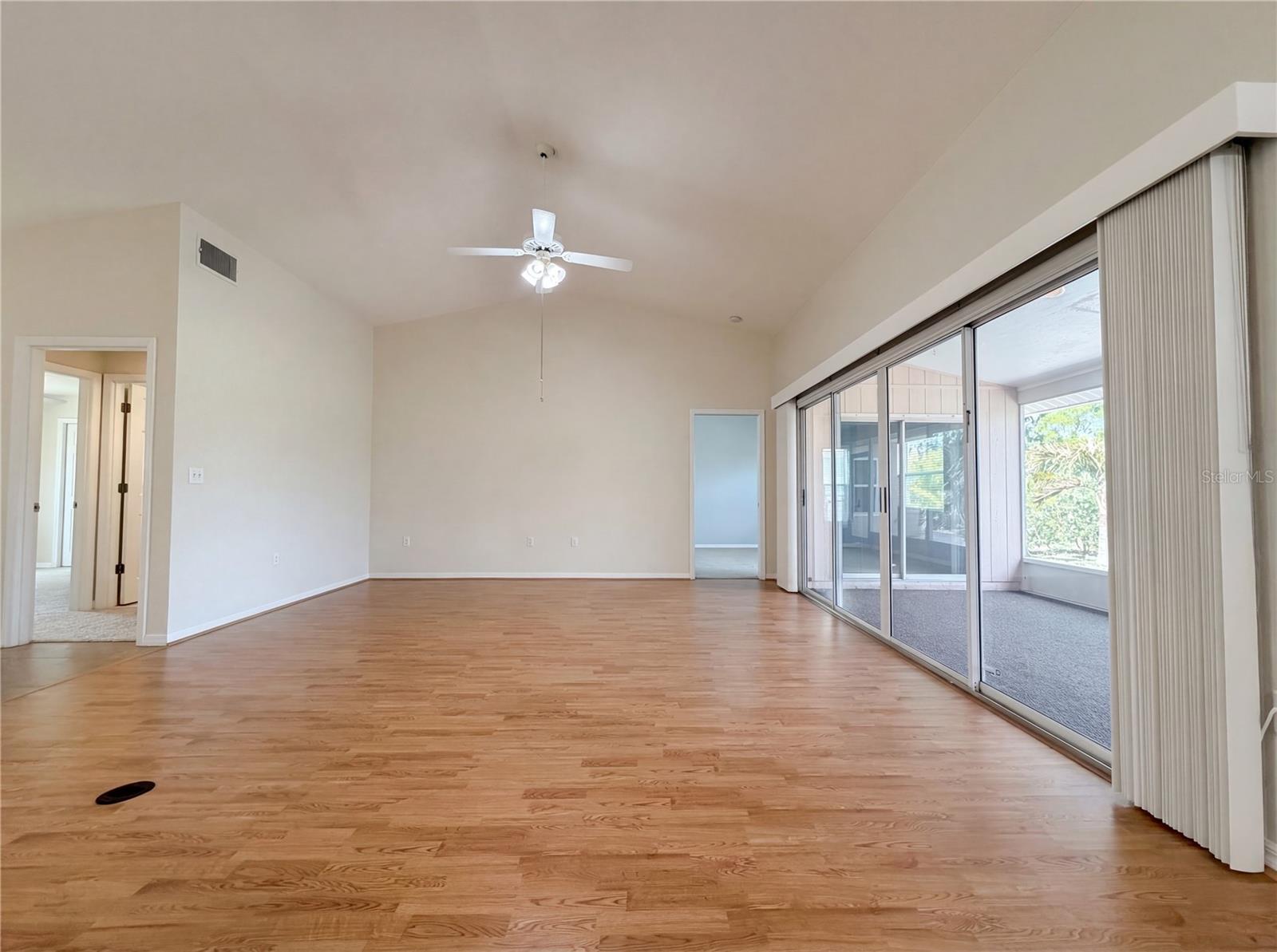 Image 2 of 37 For 3339 Sheffield Circle