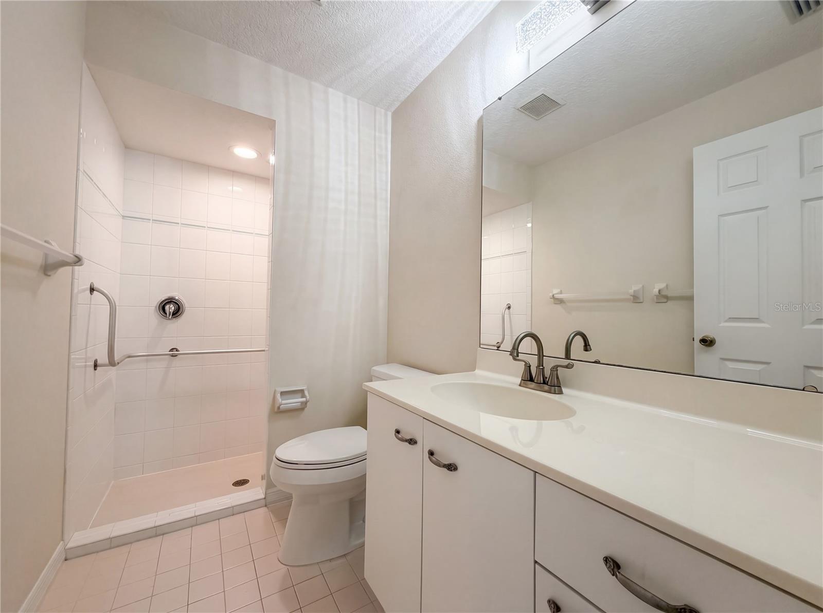 Image 25 of 37 For 3339 Sheffield Circle