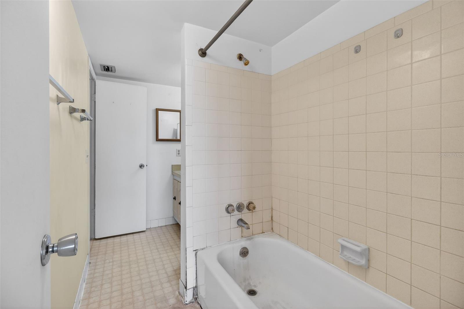 Image 17 of 26 For 801 83rd Avenue N 508