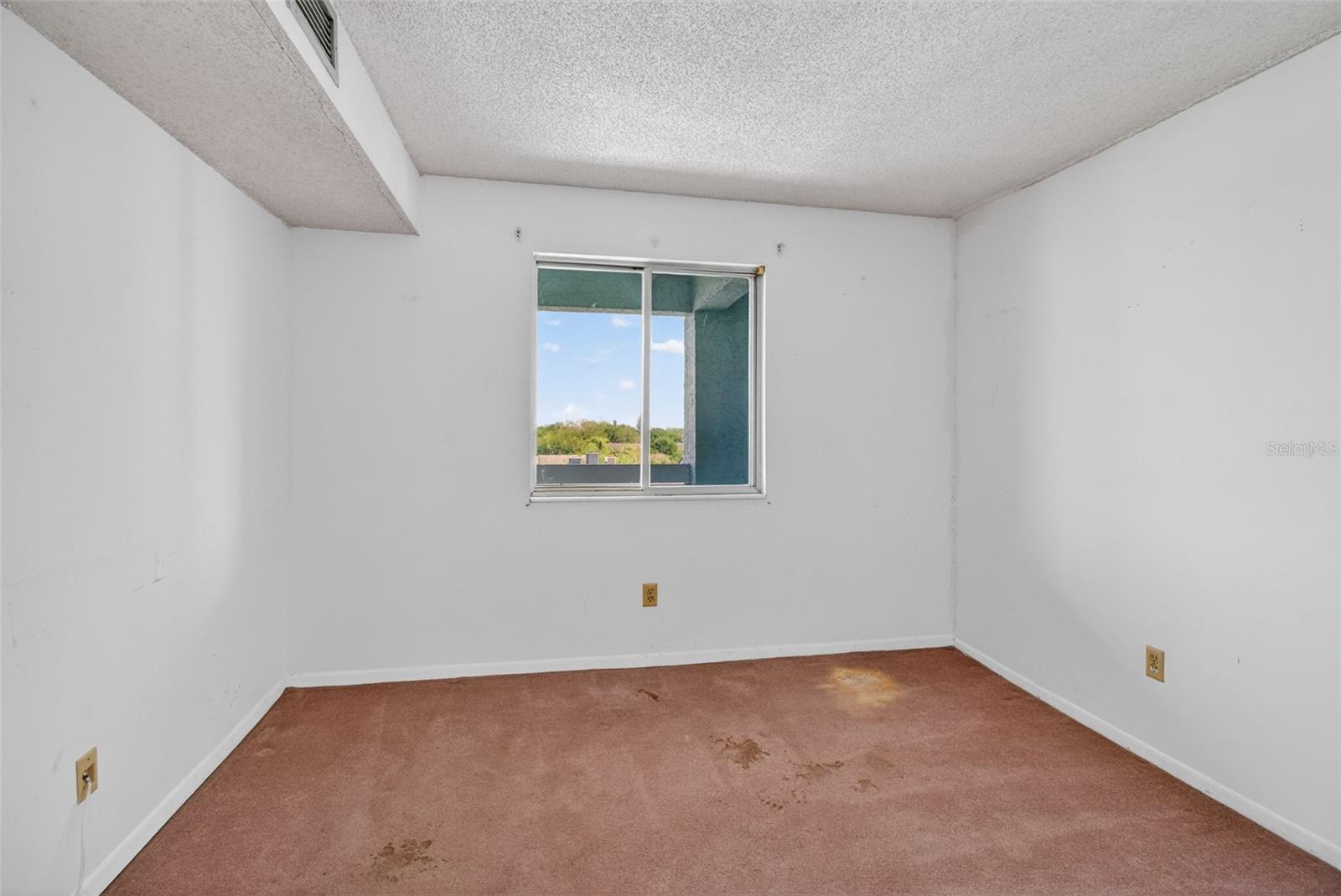 Image 20 of 26 For 801 83rd Avenue N 508