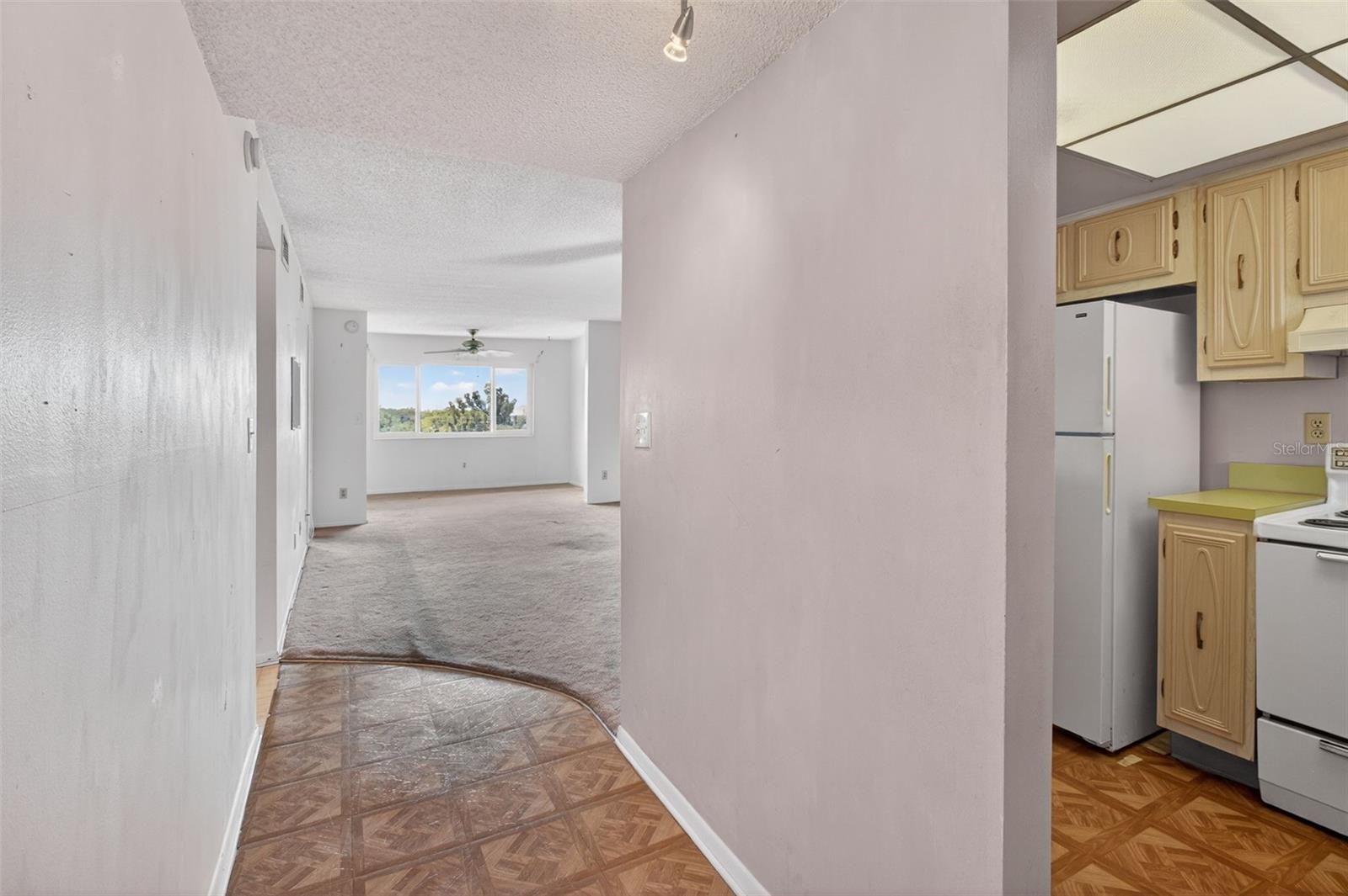 Image 6 of 26 For 801 83rd Avenue N 508