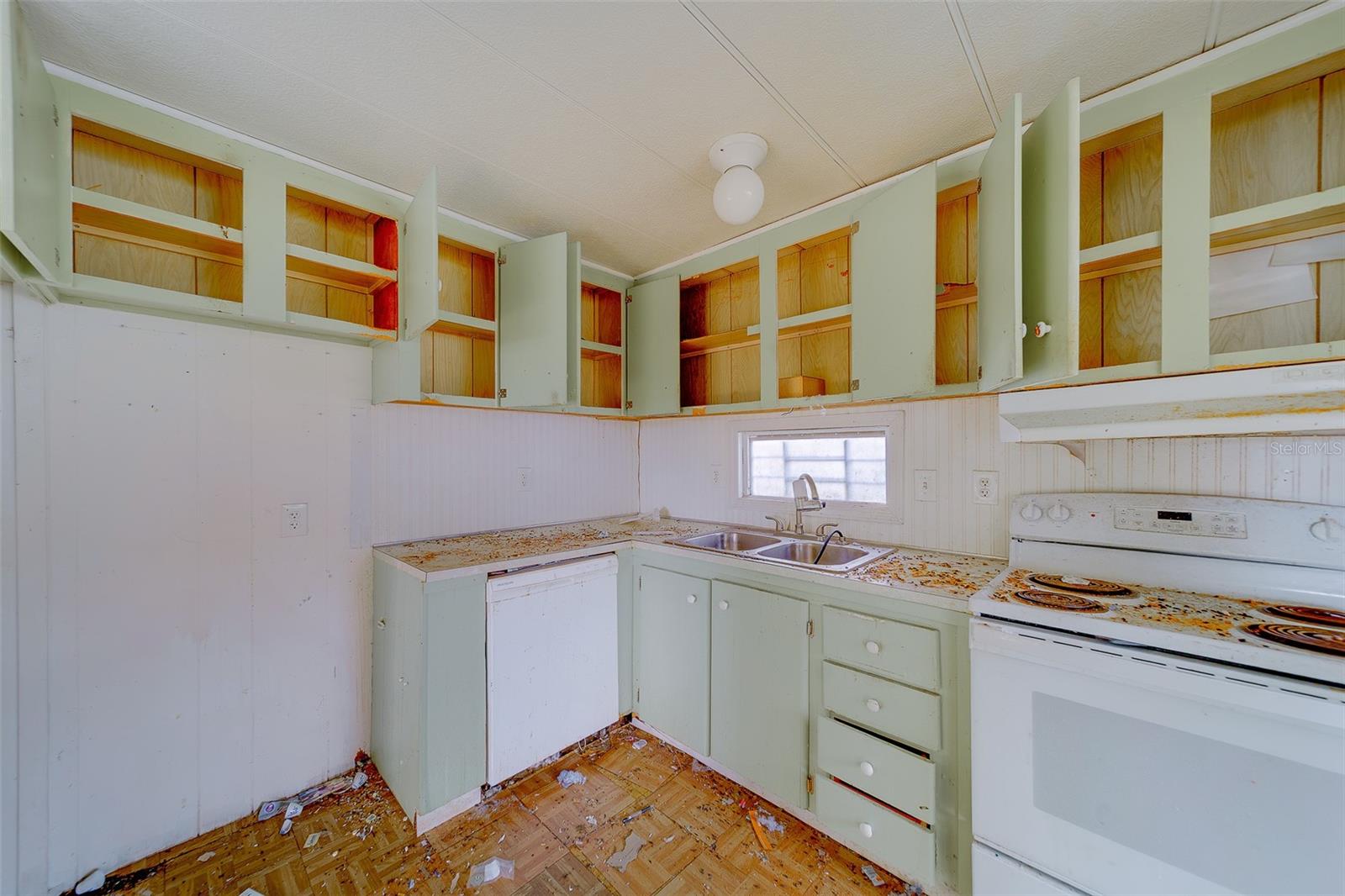 Image 11 of 47 For 6500 49th Way N