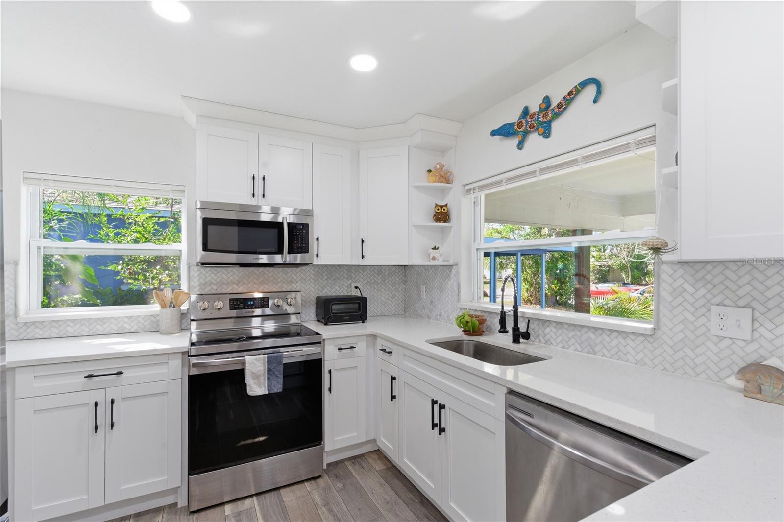 Image 10 of 35 For 634 61st Avenue S