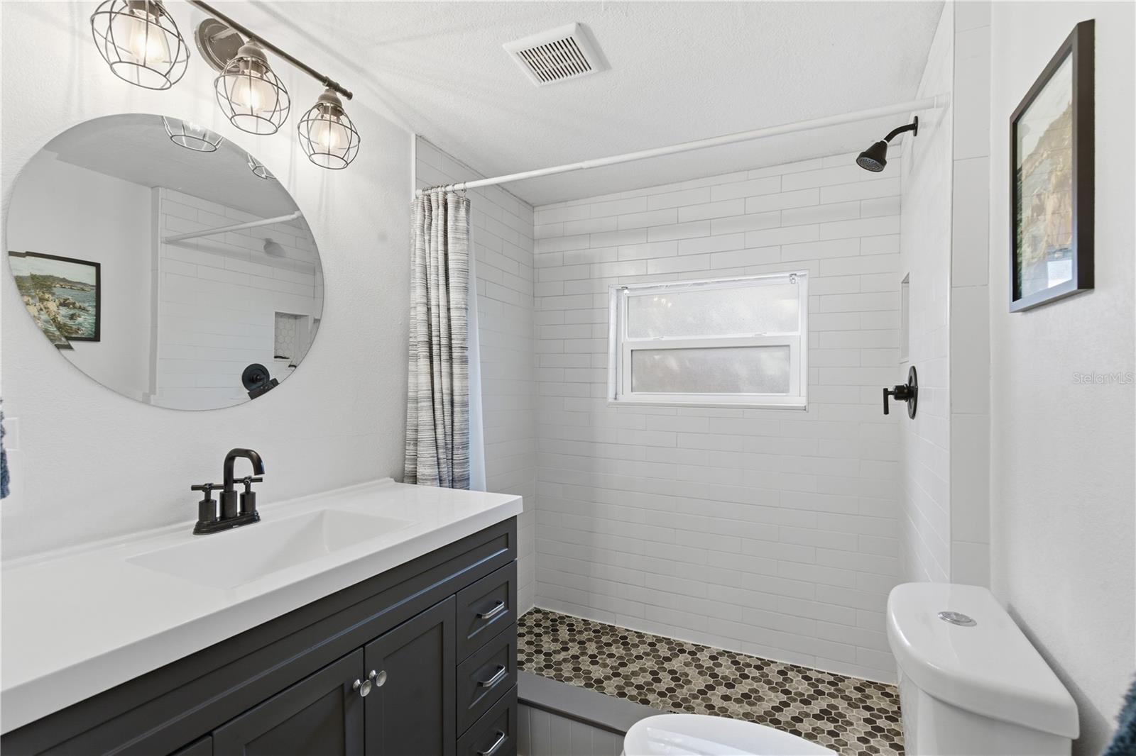 Image 12 of 35 For 634 61st Avenue S