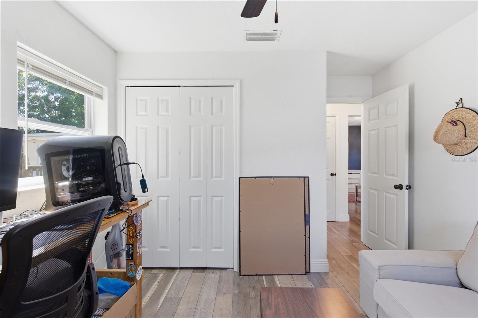 Image 18 of 35 For 634 61st Avenue S