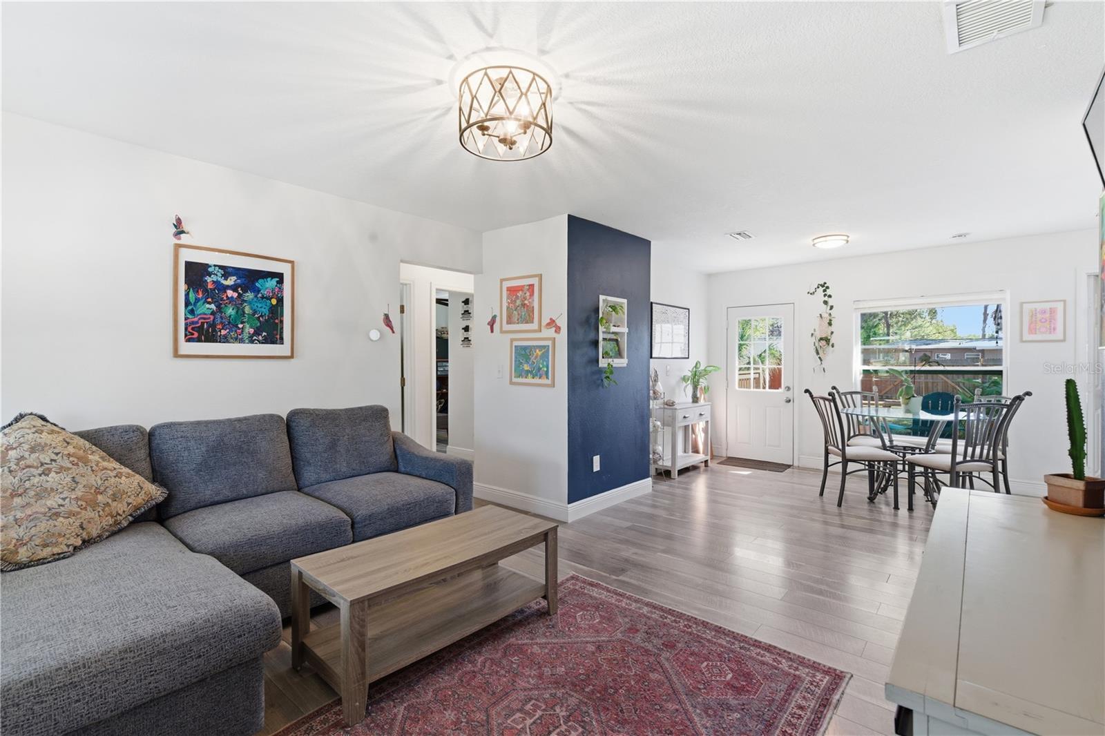 Image 3 of 35 For 634 61st Avenue S