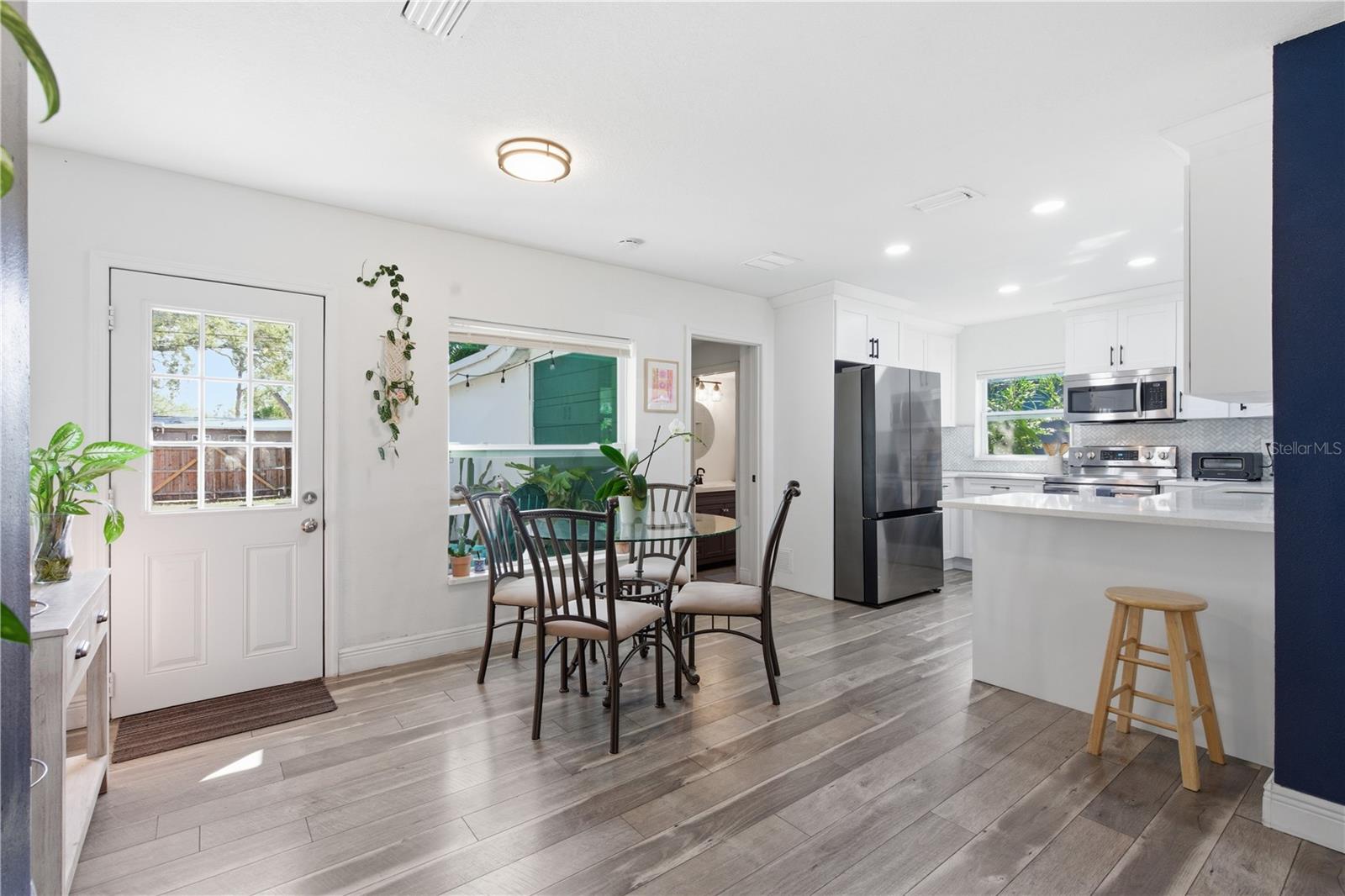 Image 6 of 35 For 634 61st Avenue S