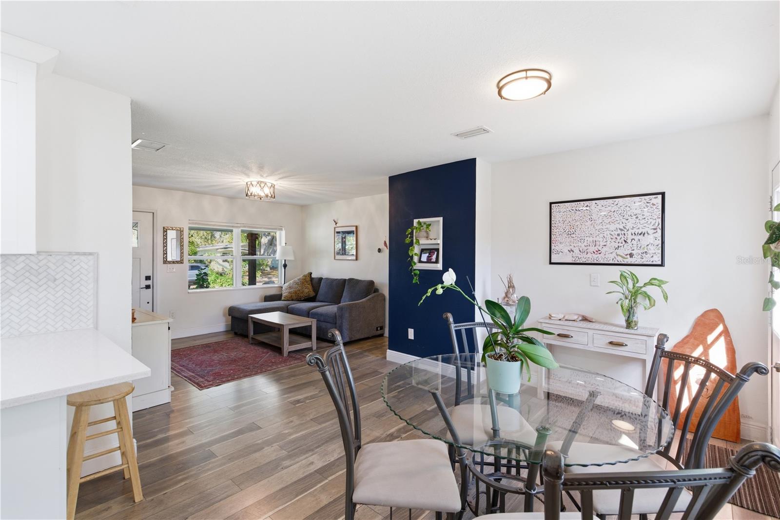 Image 7 of 35 For 634 61st Avenue S