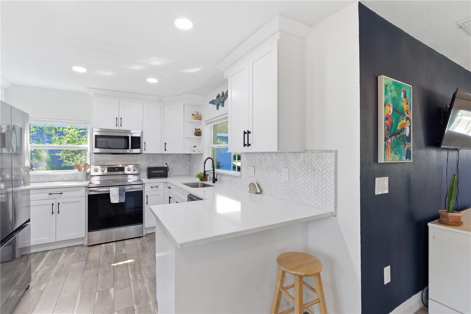 Image 9 of 35 For 634 61st Avenue S