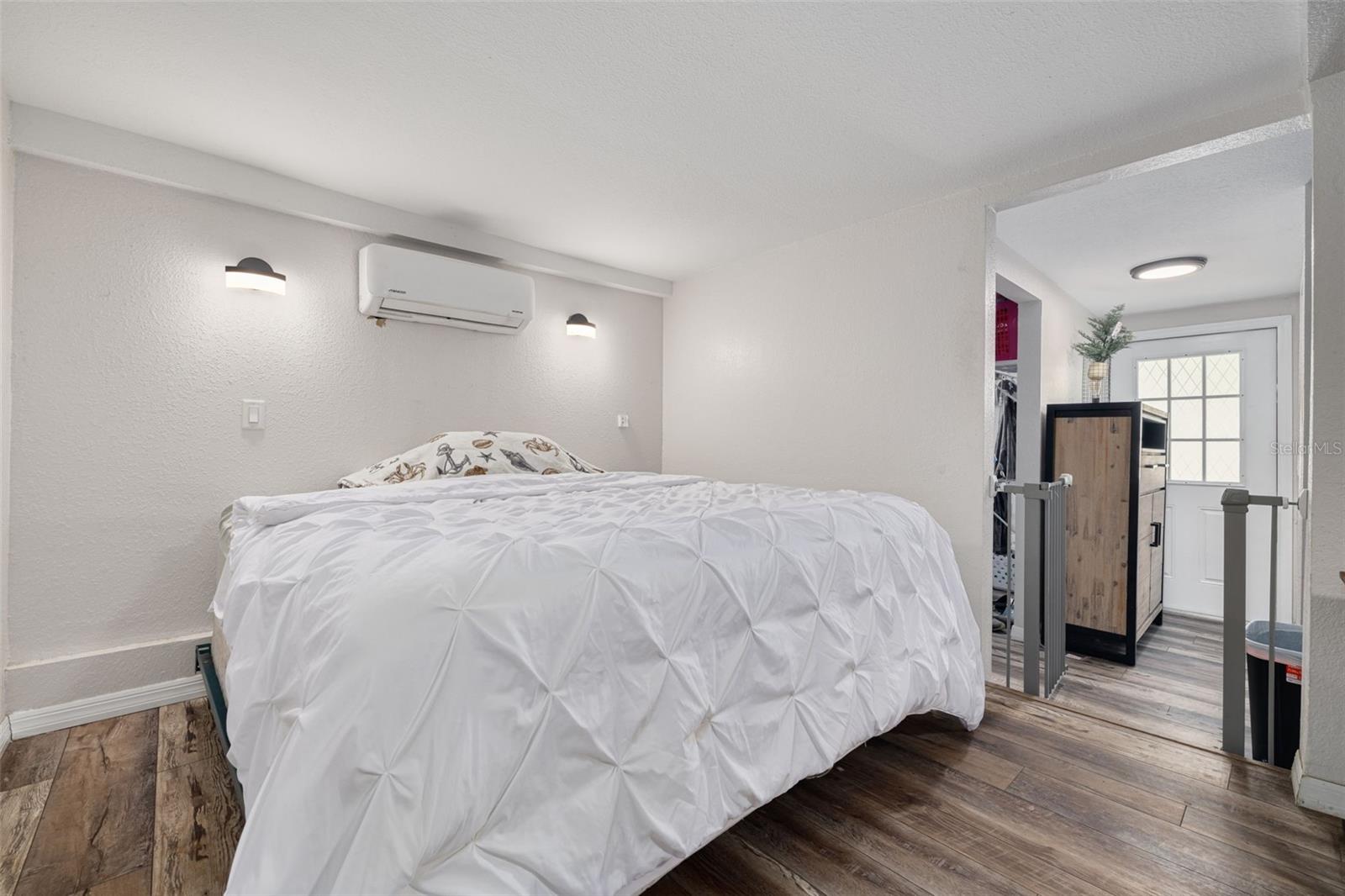 Image 19 of 59 For 200 Broadway