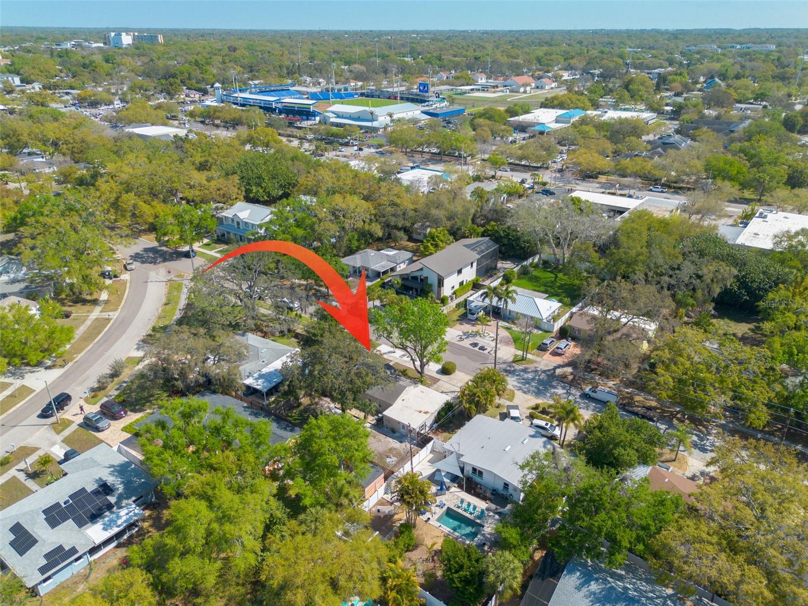 Image 3 of 59 For 200 Broadway