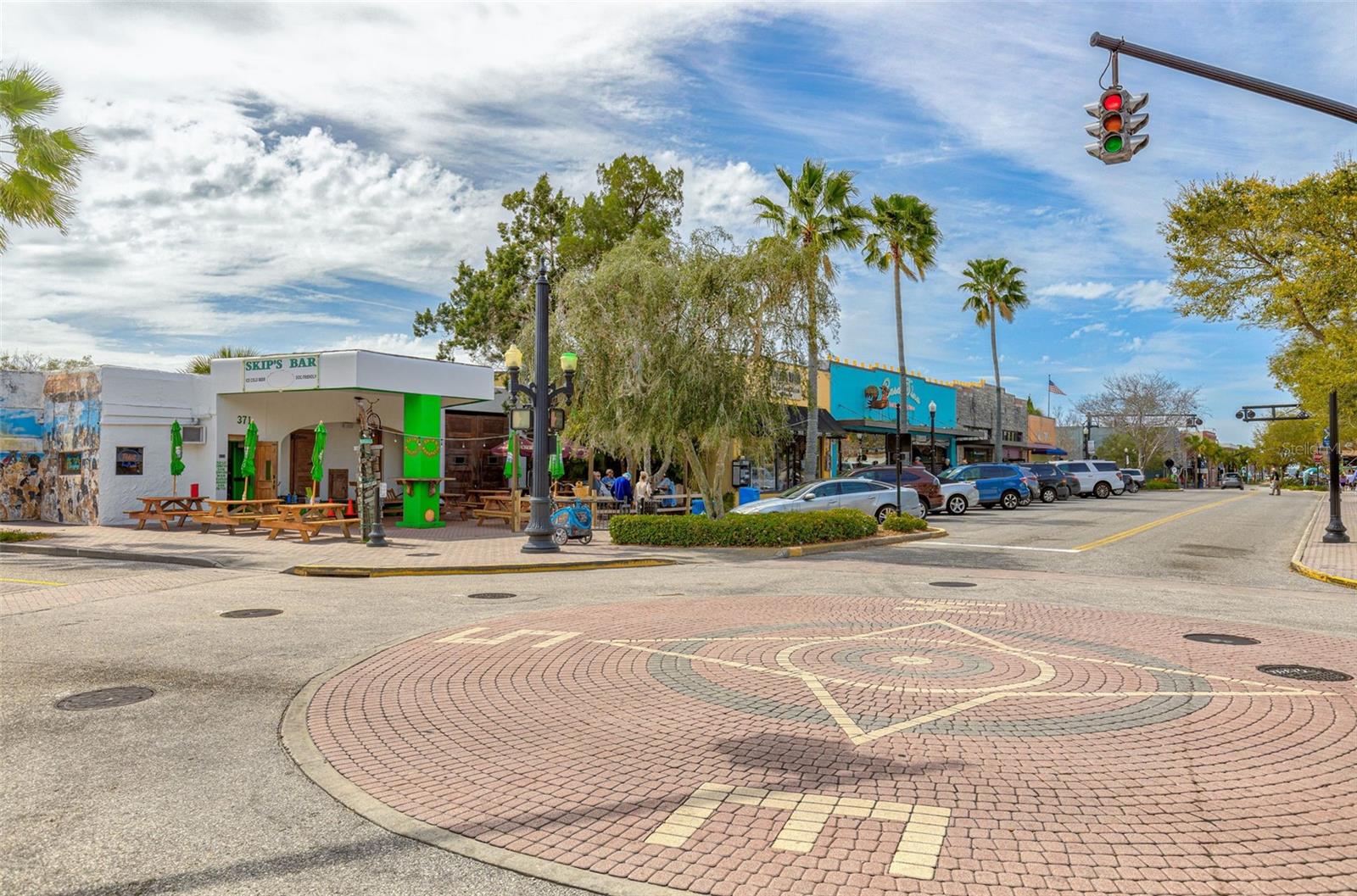 Image 40 of 59 For 200 Broadway