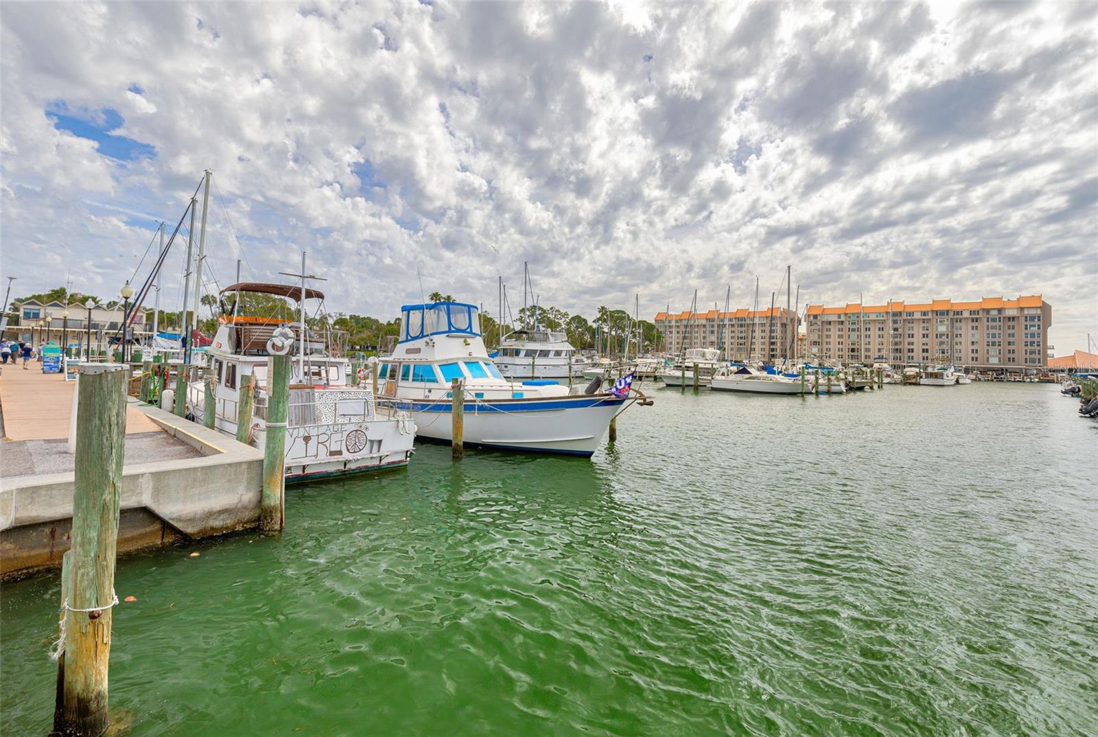 Image 57 of 59 For 200 Broadway