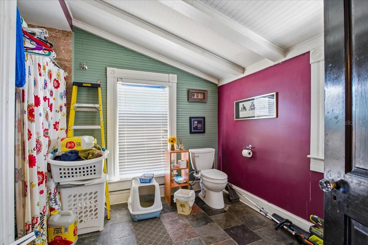 Image 17 of 22 For 919 26th Avenue