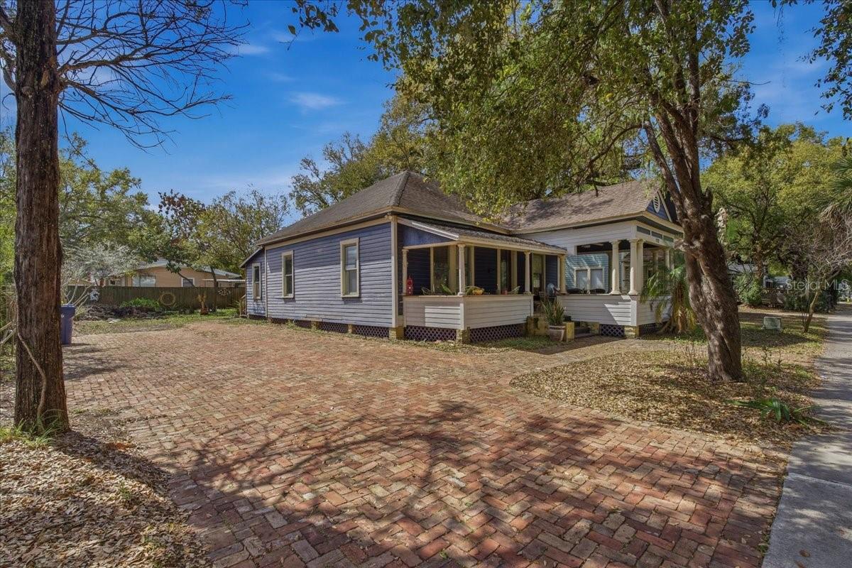 Image 3 of 22 For 919 26th Avenue